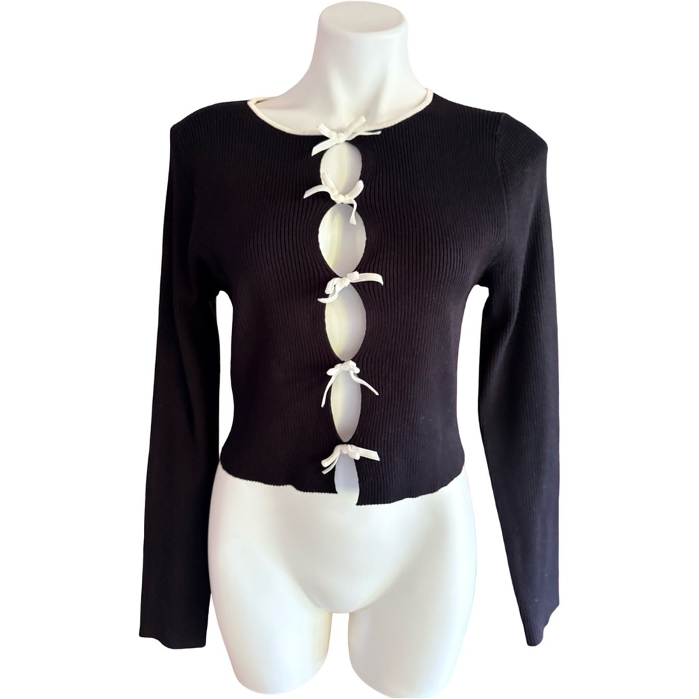 Almost Famous Black and White Bow Accent Long Sleeve Top